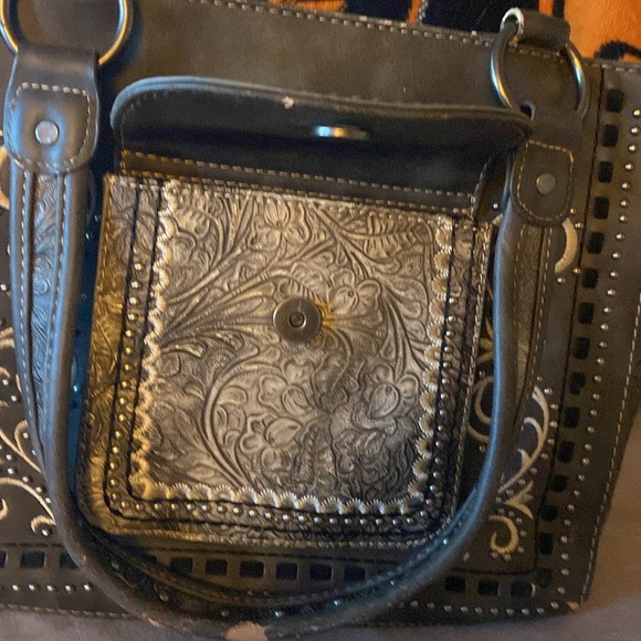 Montana West purse with faults but still has lots of life - Picture 2 of 9